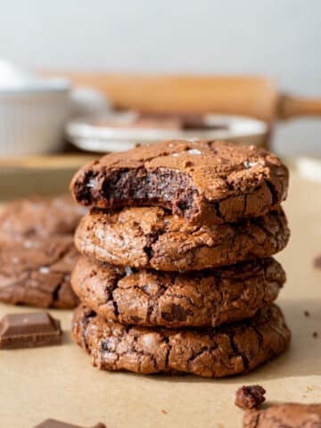 a stack of brownie cookies