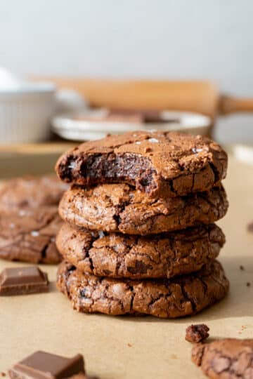 a stack of brownie cookies